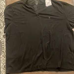 American Eagle Men’s Henley